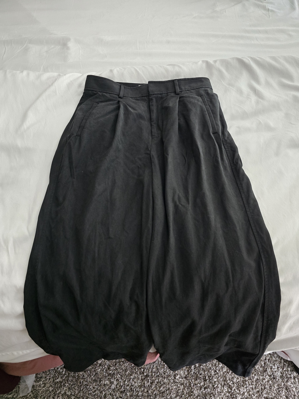 Everlane Black Wide-Leg Pleated Women's Pants